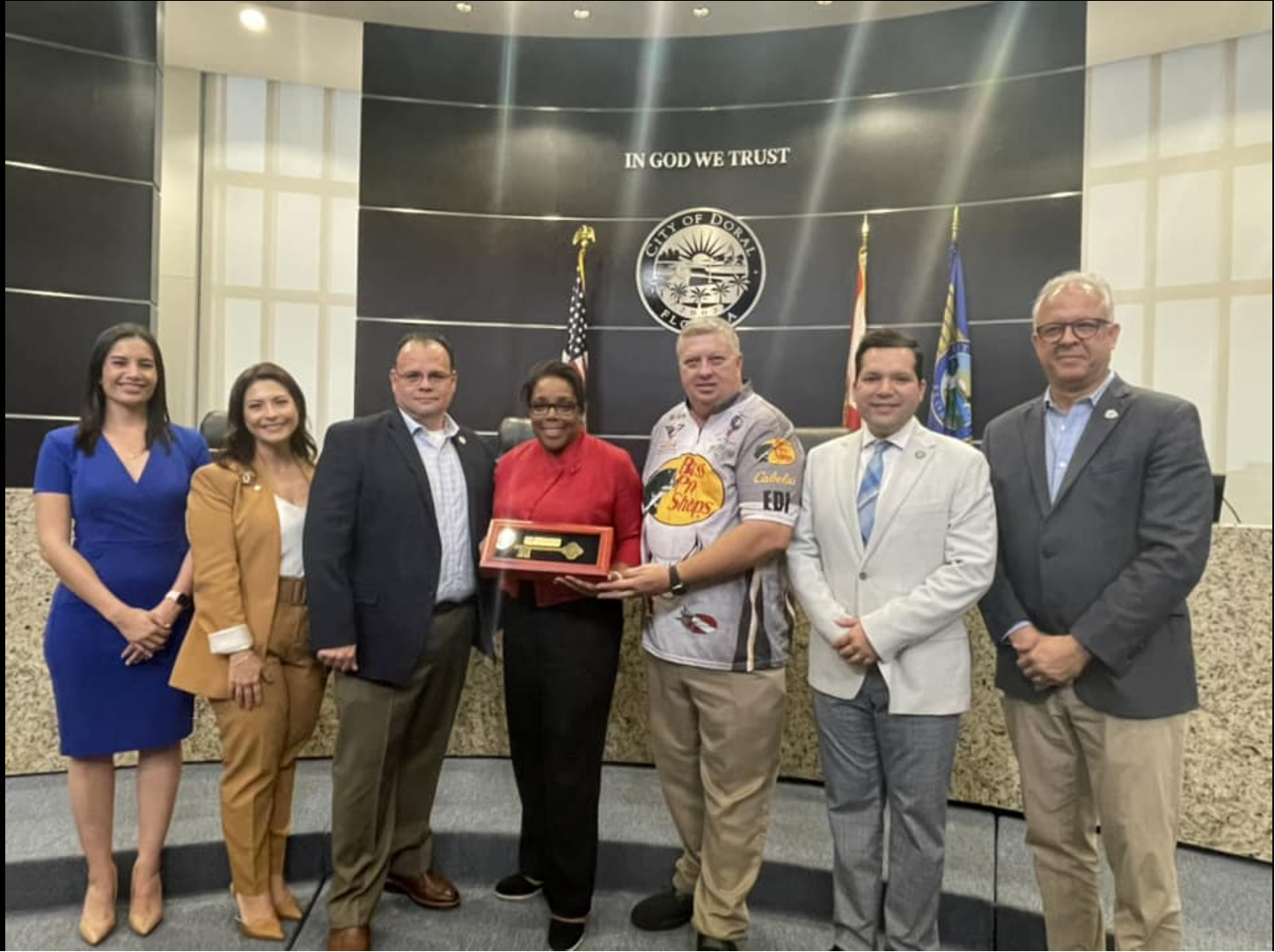Vet Info receives the Key to the City of Doral Florida